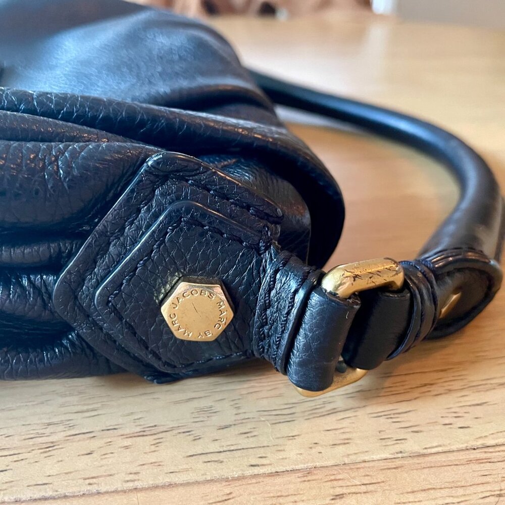 Marc By Marc Jacobs Black and Gold Leather Crossbody Purse - Picture 10 of 16